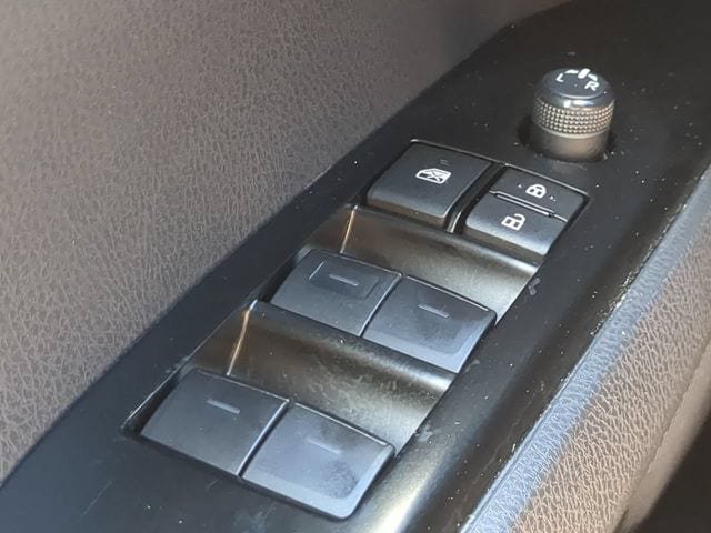 Used 2025 Toyota Camry SE FWD image 20