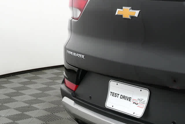Used 2024 Chevrolet TrailBlazer LT w/ Driver Confidence Package image 29