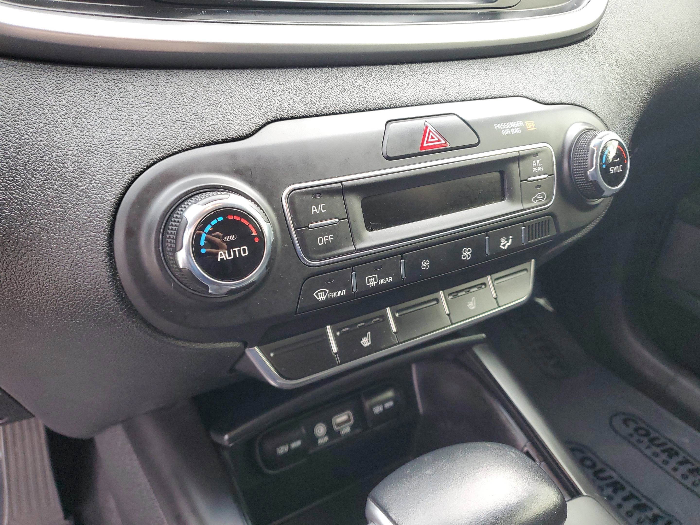 Certified 2019 Kia Sorento S image 20