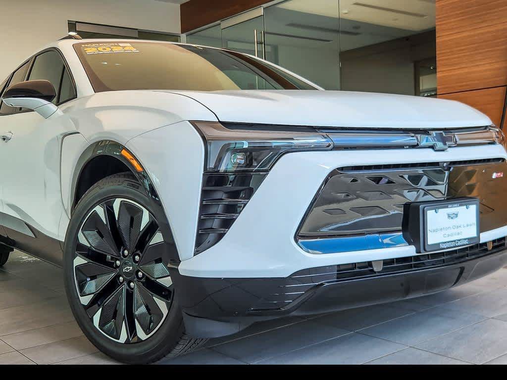Used 2024 Chevrolet Blazer EV RS AWD/4WD image 2
