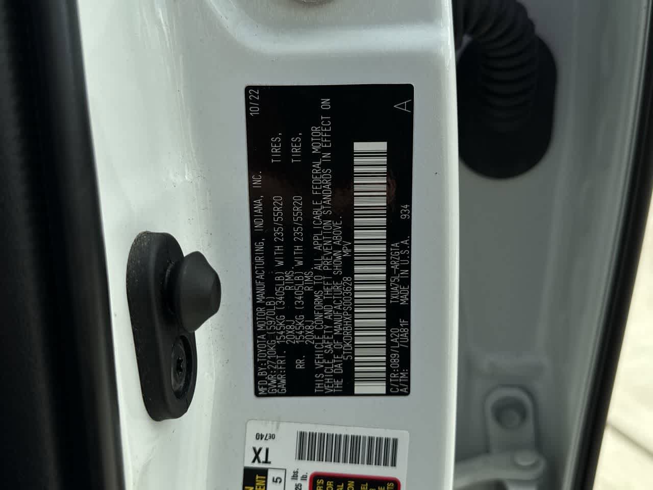 Used 2023 Toyota Highlander Platinum image 25