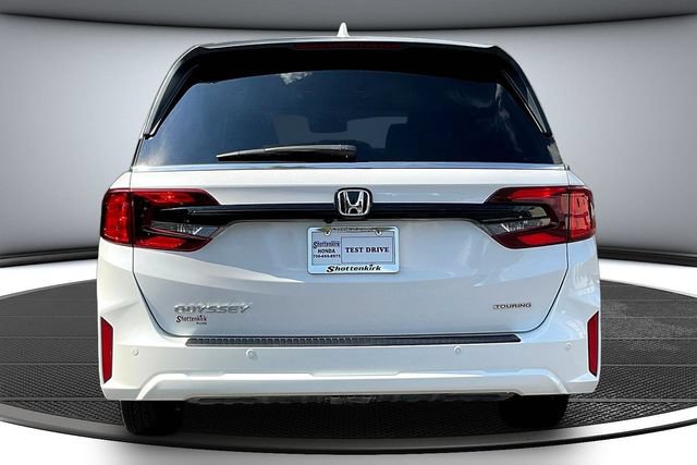 New 2027 Honda Odyssey Touring image 4