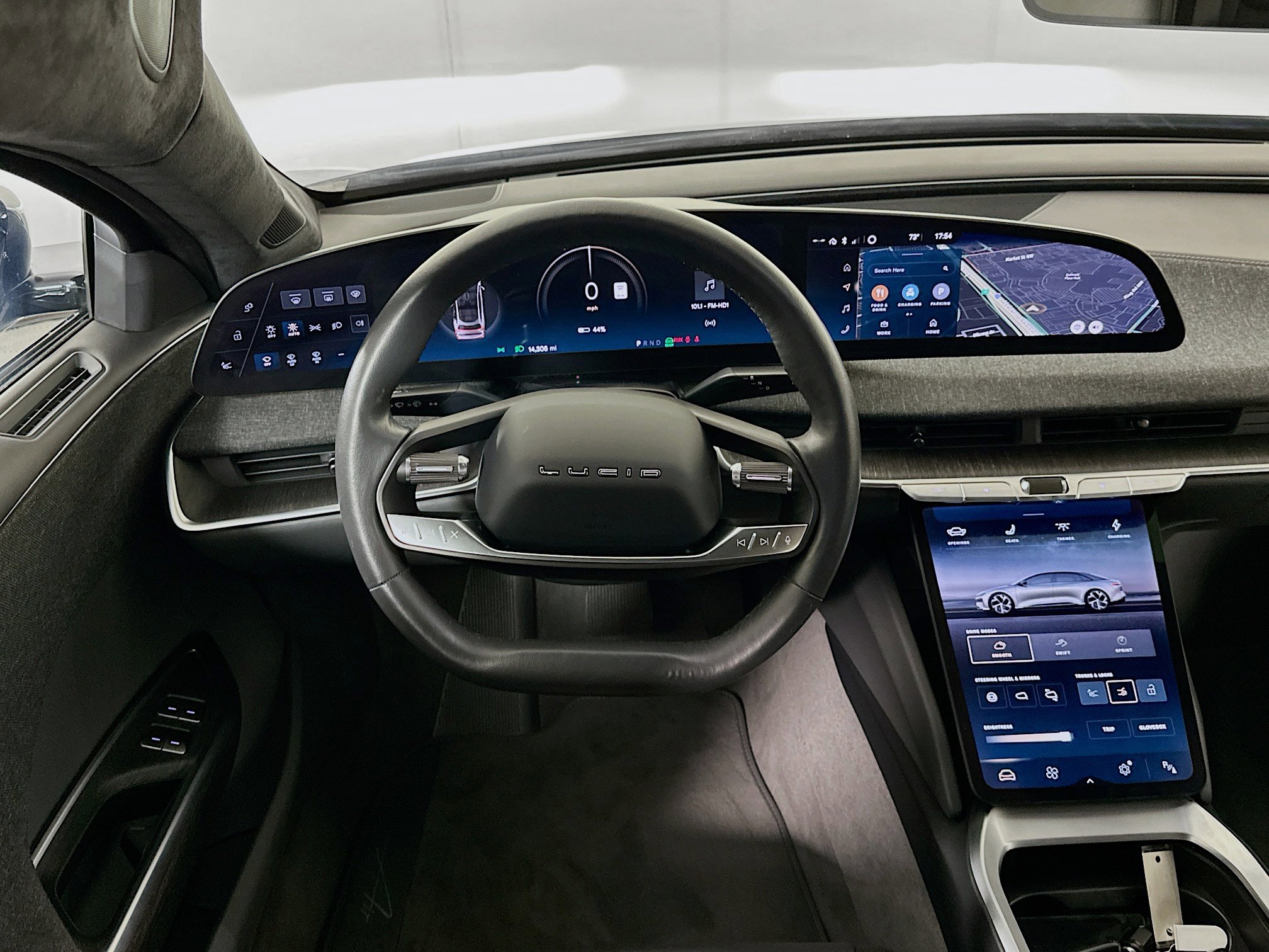 Used 2024 Lucid Air Touring AWD/4WD image 17