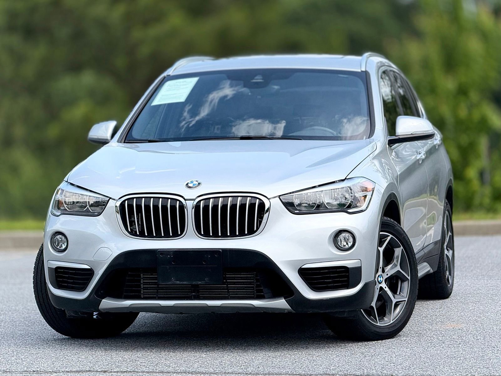 Used 2018 BMW X1 xDrive28i w/ Convenience Package AWD/4WD image 2