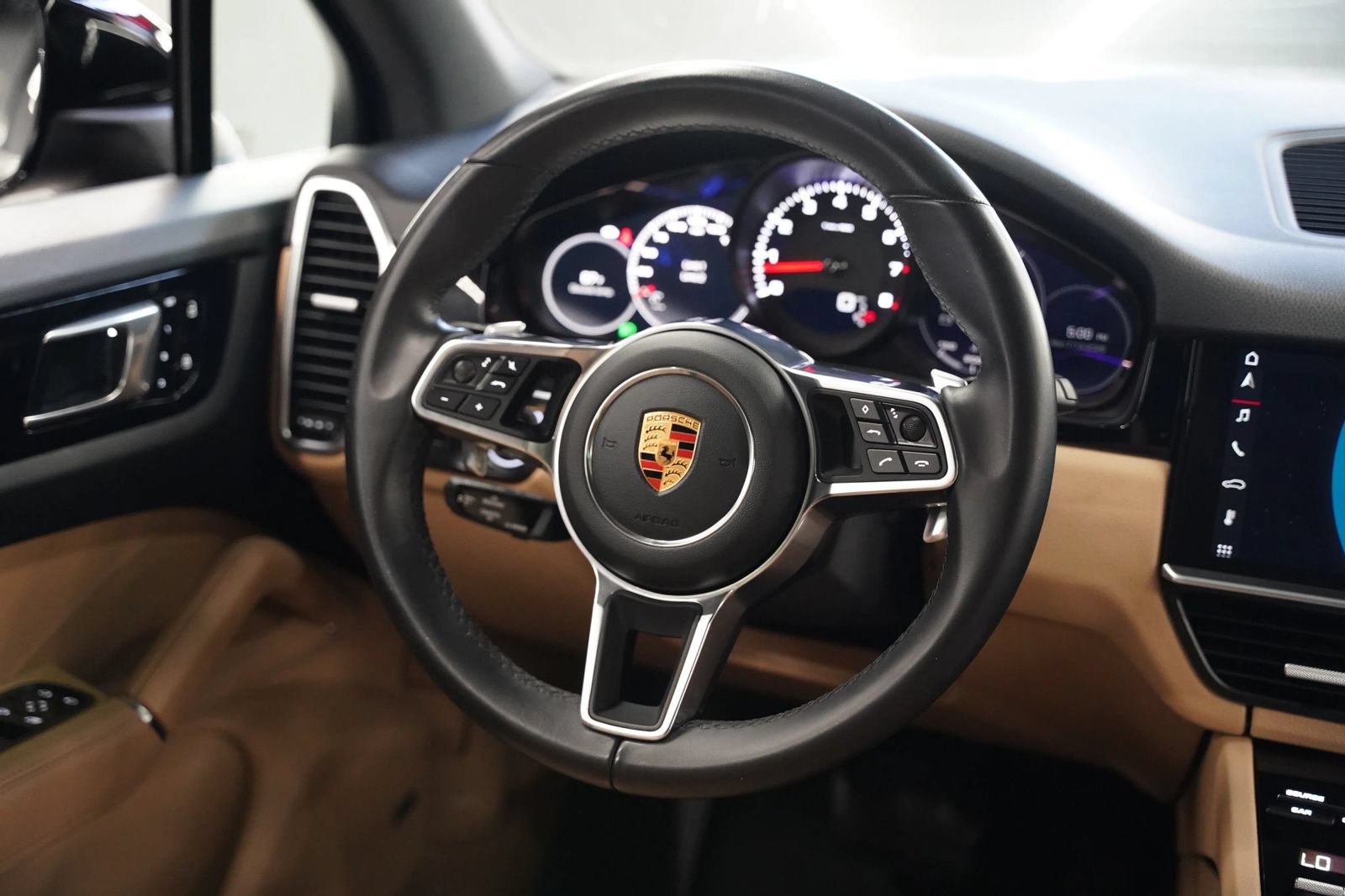 Used 2019 Porsche Cayenne AWD/4WD image 28