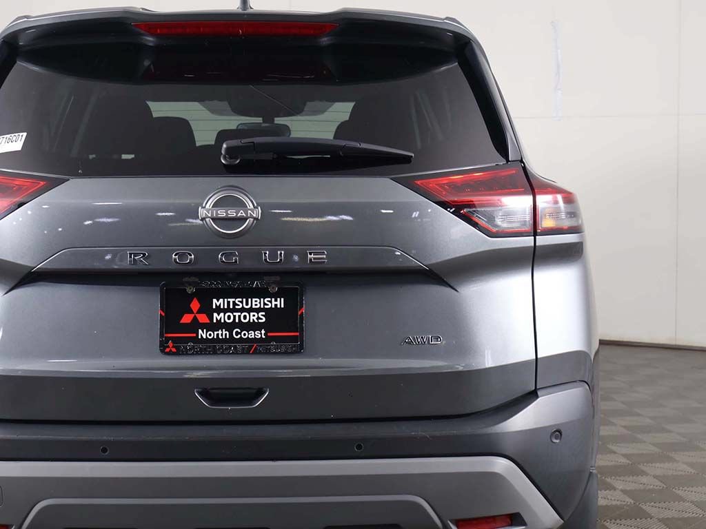 Used 2023 Nissan Rogue S AWD/4WD image 21