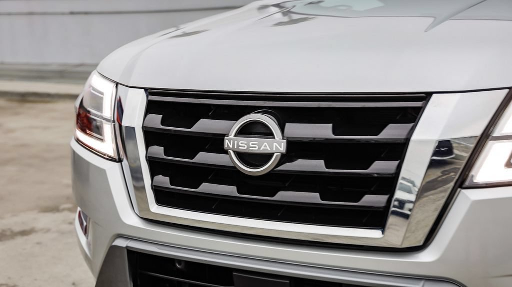 Used 2023 Nissan Armada SV AWD/4WD image 6