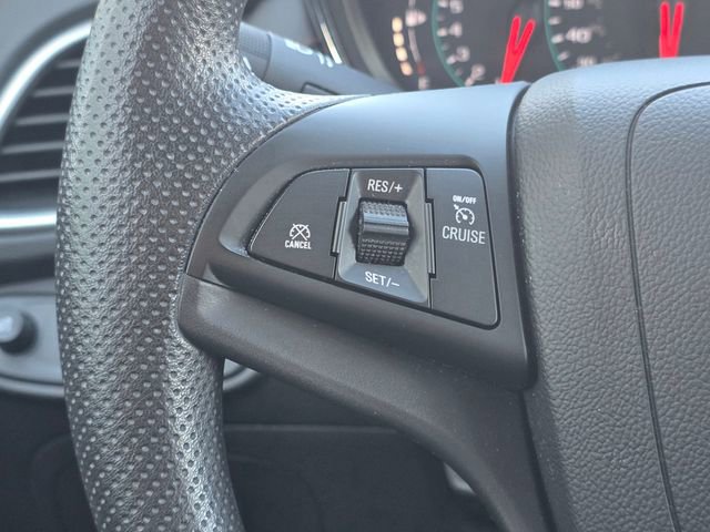 Certified 2022 Chevrolet Trax LS w/ Tint and Cruise Package image 31