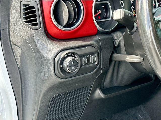 Used 2021 Jeep Gladiator Rubicon image 10