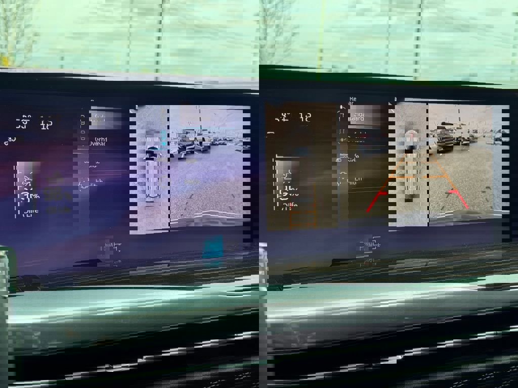 Certified 2025 Cadillac Escalade Premium Luxury w/ Touring Package image 32