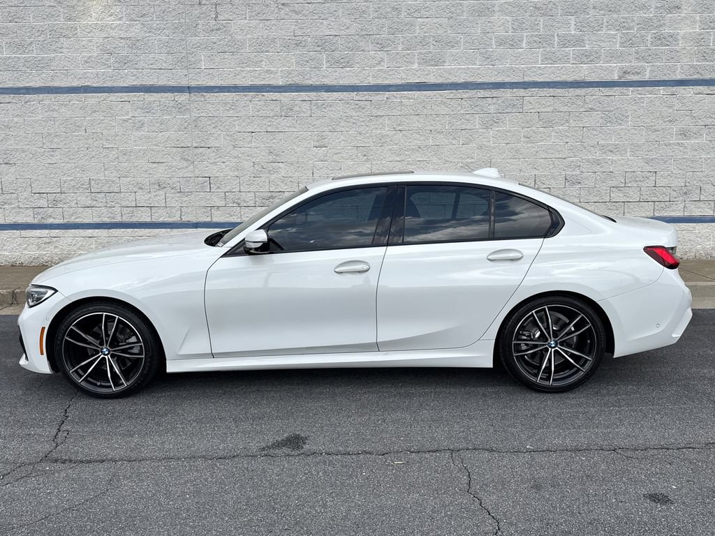 Used 2021 BMW 330i Sedan image 4
