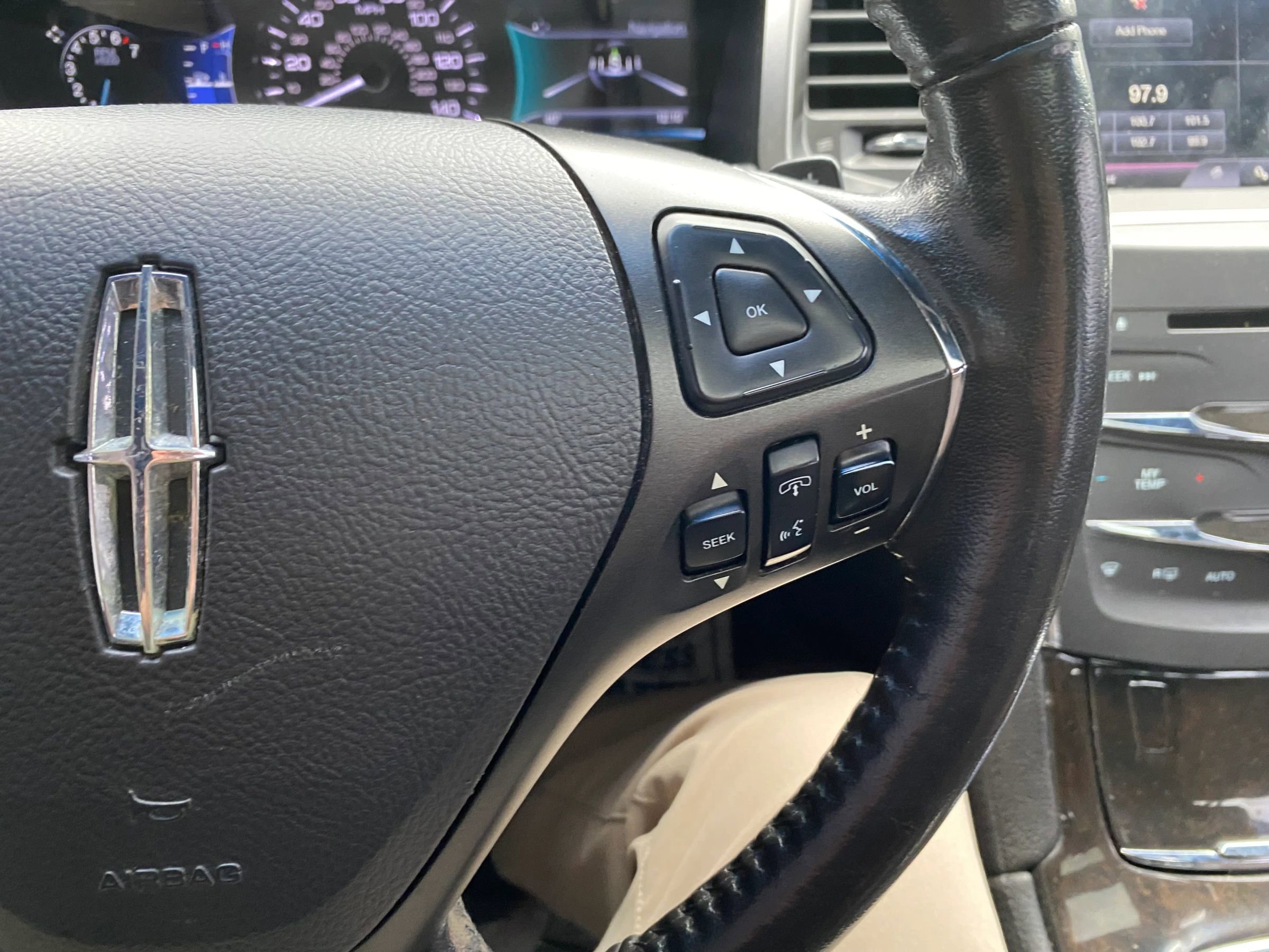 Used 2015 Lincoln MKS AWD w/ Equipment Group 101A image 15