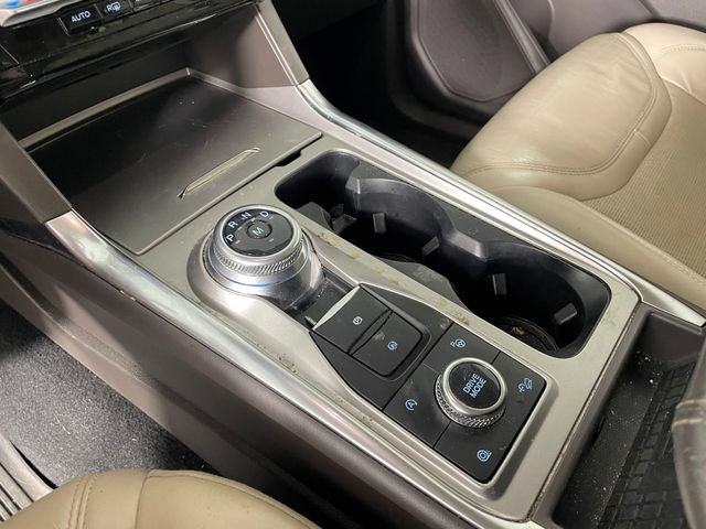Used 2021 Ford Explorer Platinum w/ Equipment Group 601A AWD/4WD image 9