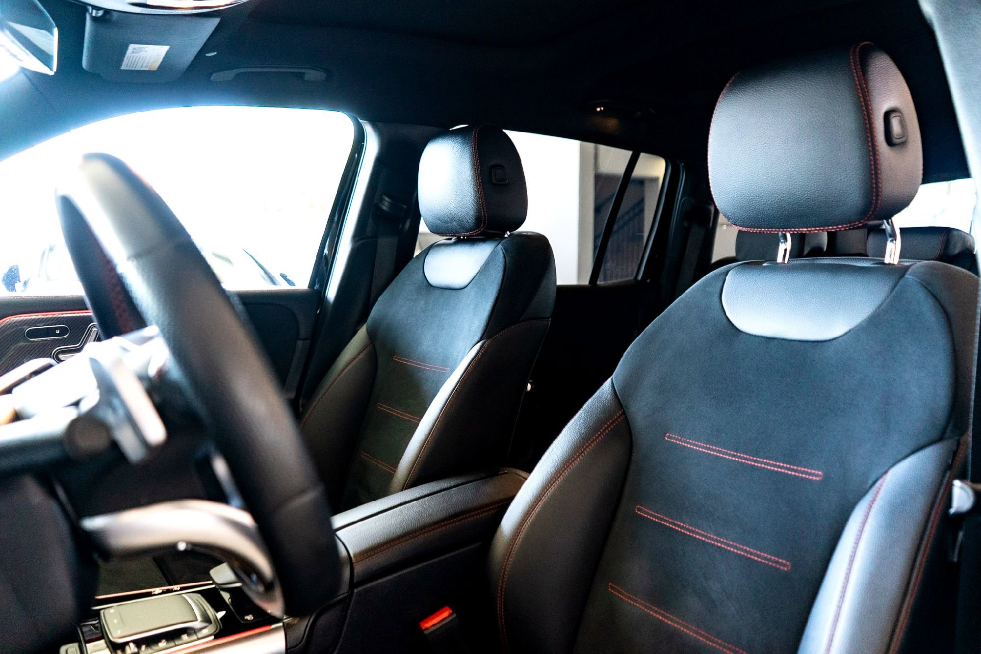 Certified 2022 Mercedes-Benz GLB 35 AMG 4MATIC image 15