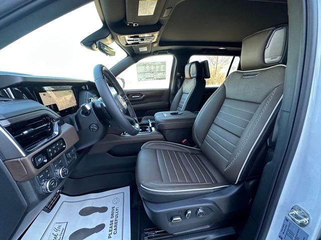 New 2026 GMC Yukon XL Denali Ultimate w/ LPO, Floor Liner Package image 16