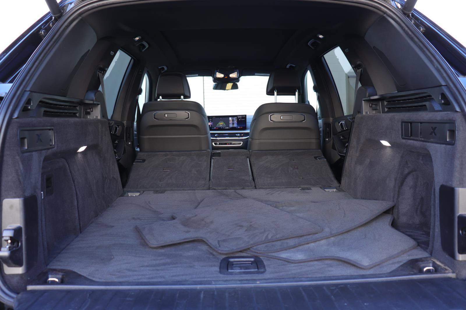 Used 2025 BMW X5 xDrive40i w/ Premium Package image 17