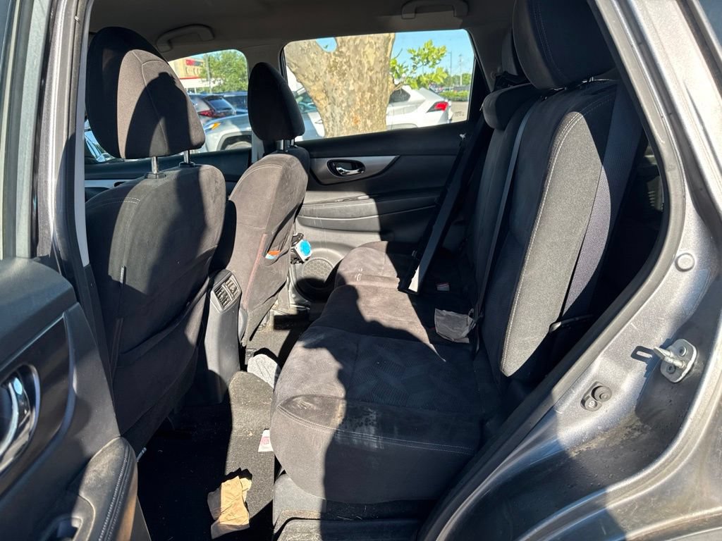 Used 2015 Nissan Rogue S FWD image 10