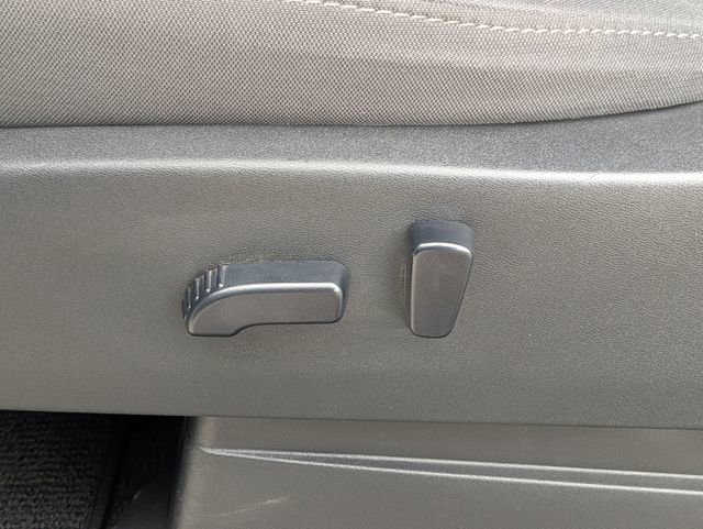 Used 2022 Nissan Frontier SV image 15