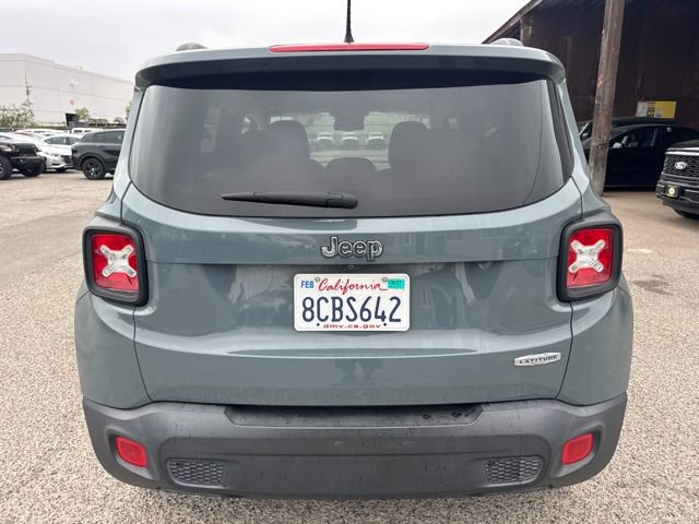 Used 2017 Jeep Renegade Latitude FWD image 6