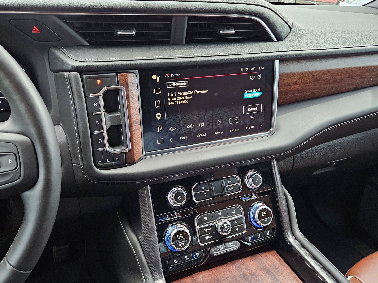 Used 2024 GMC Yukon Denali Ultimate AWD/4WD image 16