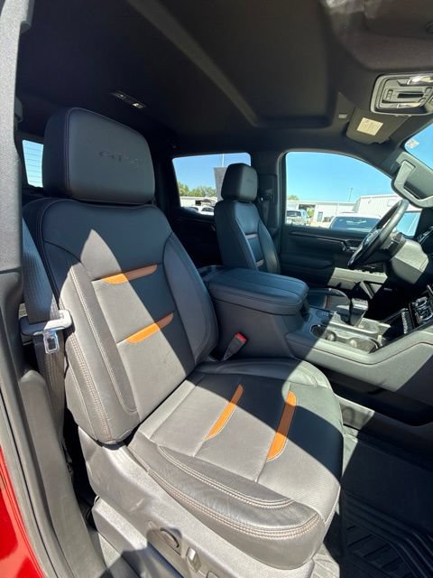 Used 2025 GMC Sierra 1500 AT4 w/ AT4 Premium Package AWD/4WD image 26
