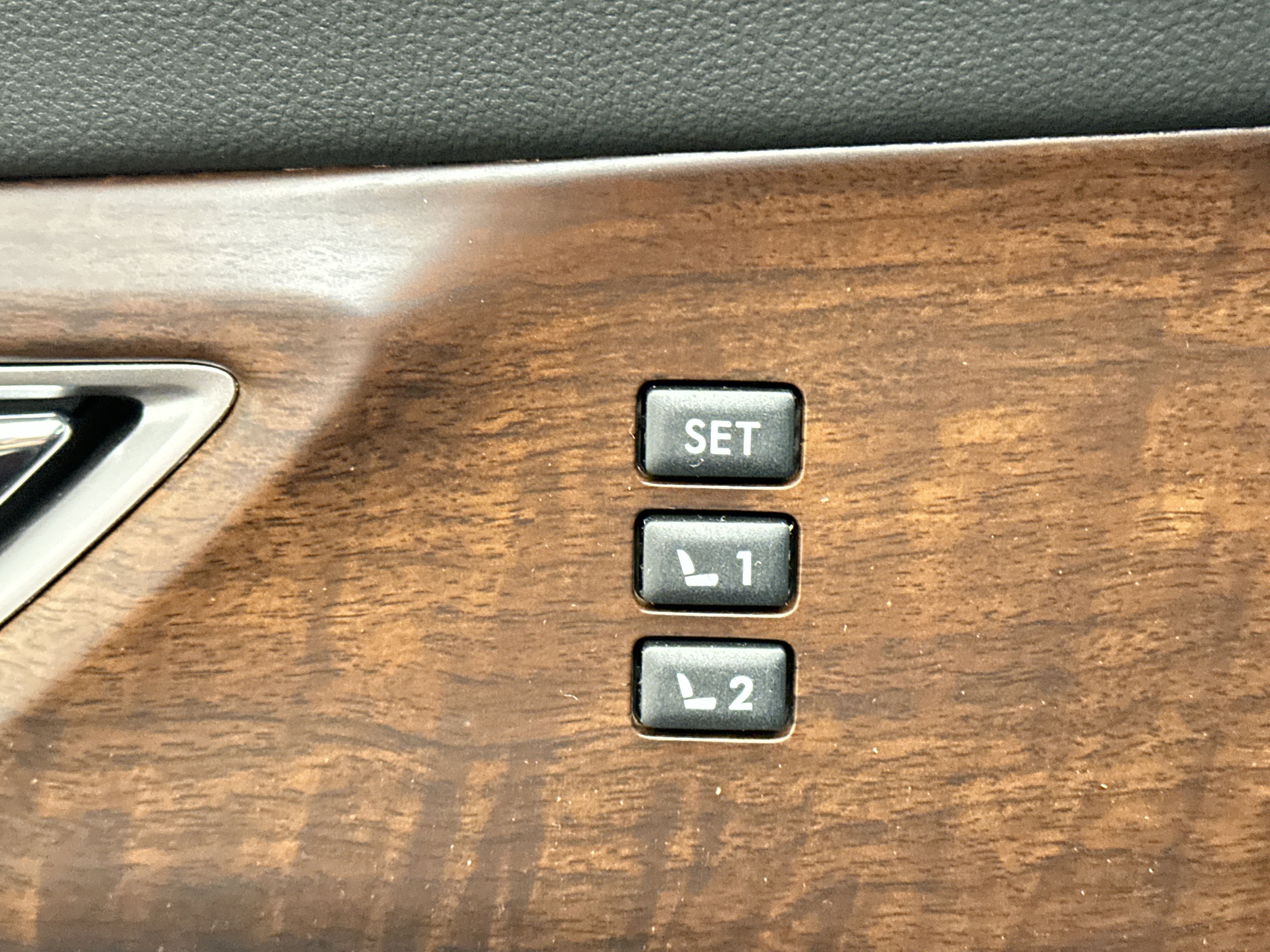 Certified 2025 Subaru Ascent Touring image 40