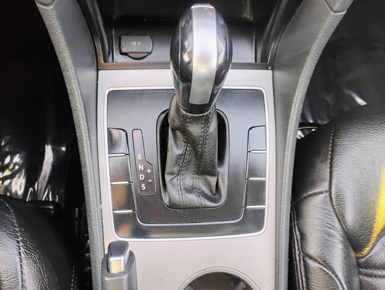 Used 2020 Volkswagen Passat 2.0T S image 17