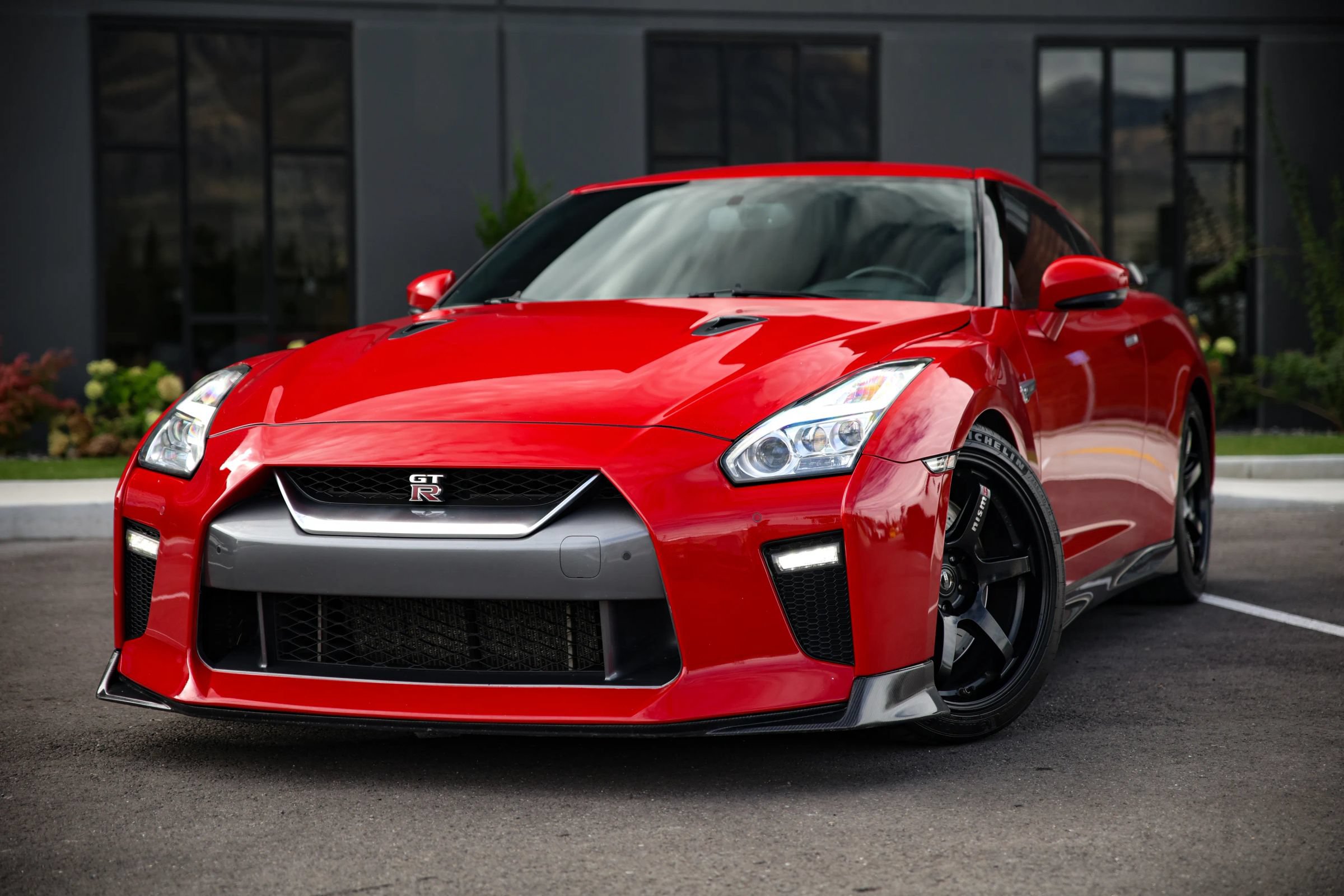 Used 2019 Nissan GT-R Track Edition AWD/4WD image 3