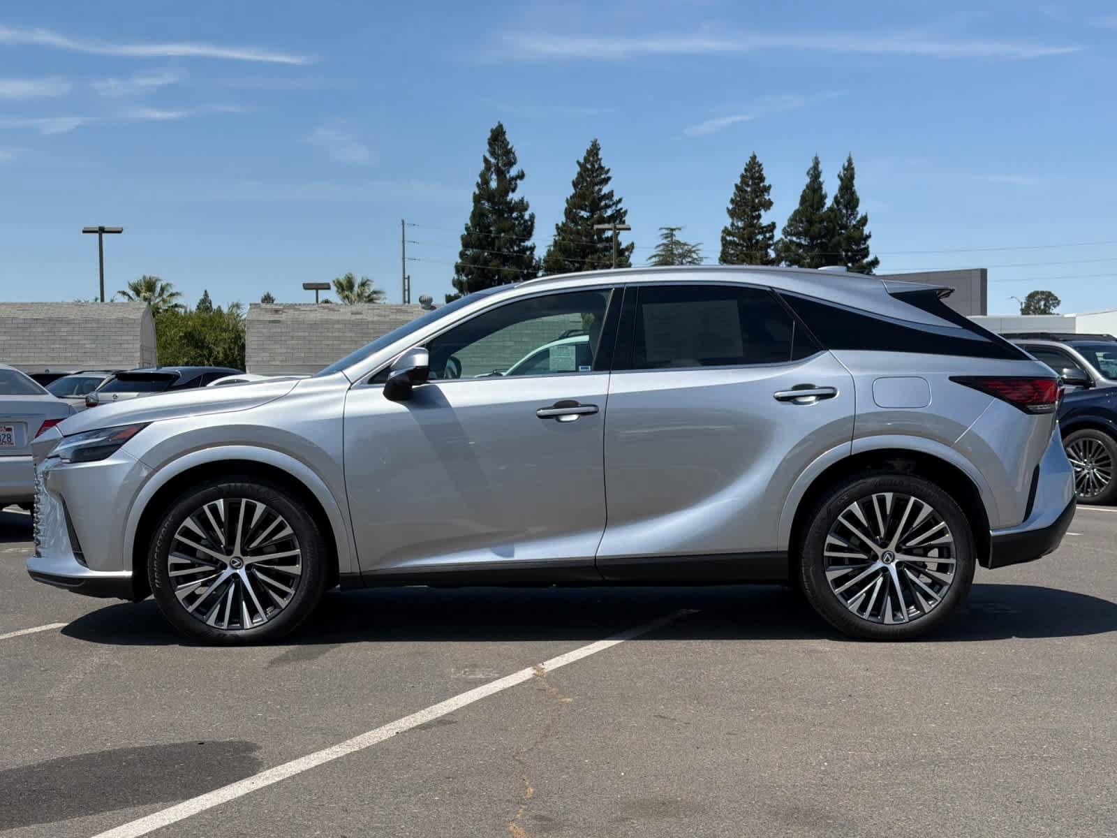 Certified 2023 Lexus RX 350 Premium Plus w/ Cold Area Package FWD image 9
