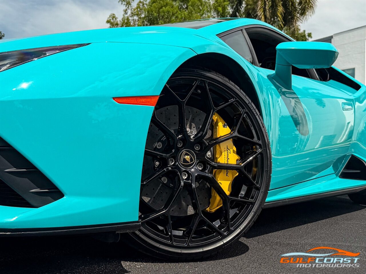 Used 2021 Lamborghini Huracan EVO RWD image 11