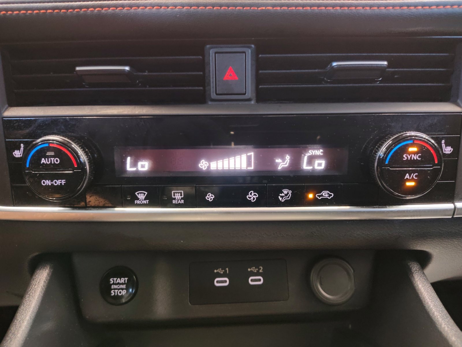 Used 2025 Nissan Rogue SV AWD/4WD image 19