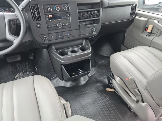 New 2025 GMC Savana 3500 Extended w/ Driver Convenience Package image 10