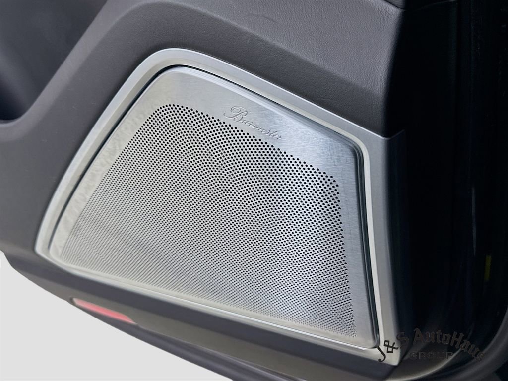 Used 2020 Porsche Cayenne Turbo w/ Assistance Package image 32