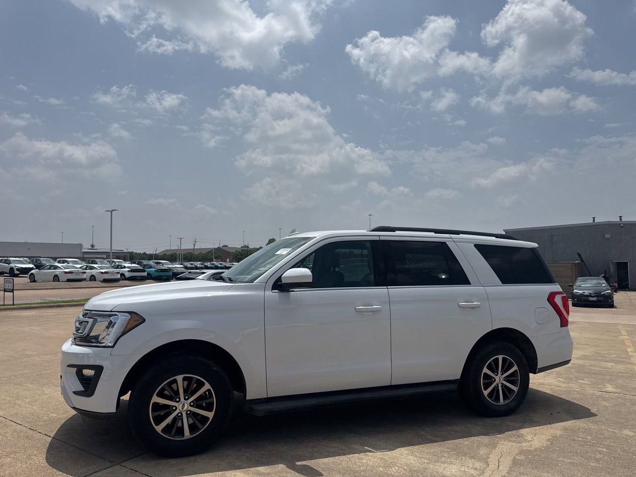 Used 2020 Ford Expedition XLT RWD image 11