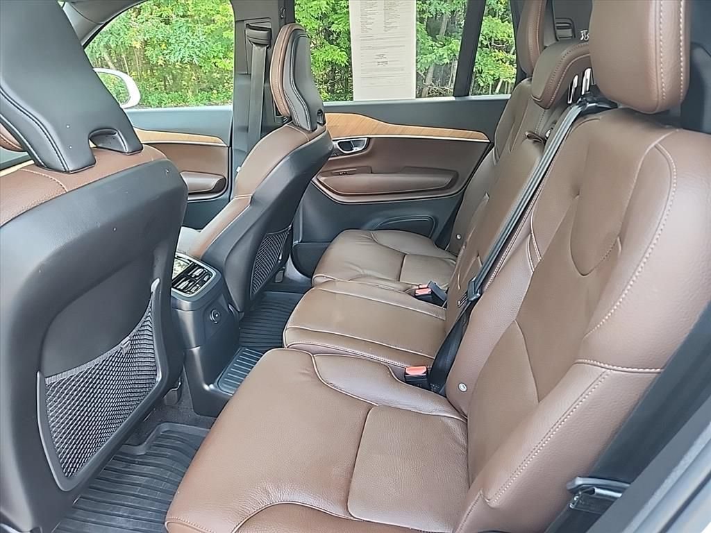 Certified 2024 Volvo XC90 T8 Core w/ Protection Package Premier AWD/4WD image 27