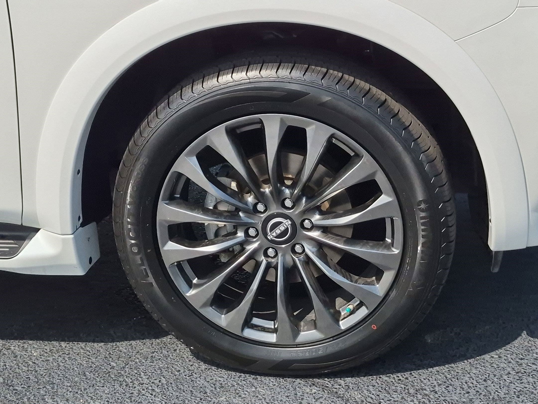 Used 2023 Nissan Armada Platinum w/ Captain's Chairs Package AWD/4WD image 10