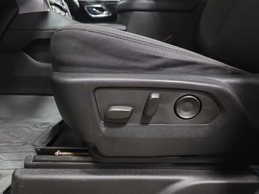 Certified 2024 GMC Yukon XL SLE w/ Gmc Pro Safety Plus Package image 32