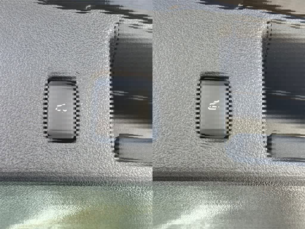 New 2025 Ford Escape Active w/ Active Premium Tech Pack image 16