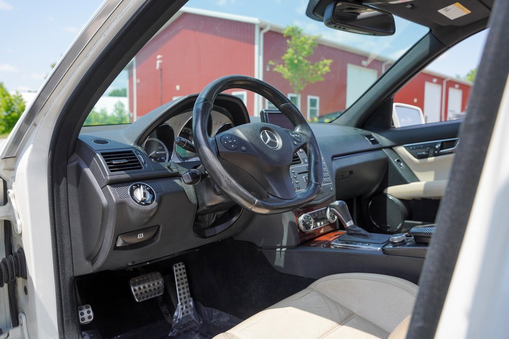 Used 2010 Mercedes-Benz C 63 AMG Sedan image 10