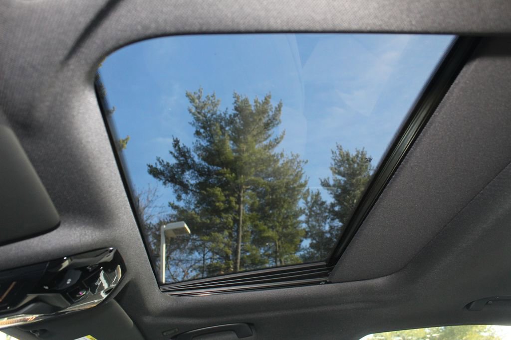 New 2026 BMW 530i xDrive w/ Premium Package AWD/4WD image 21