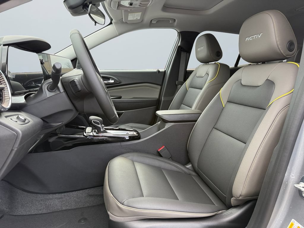 New 2026 Chevrolet Trax ACTIV w/ Sunroof Package FWD image 9