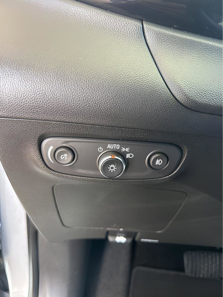 Used 2023 Buick Encore GX Preferred image 10