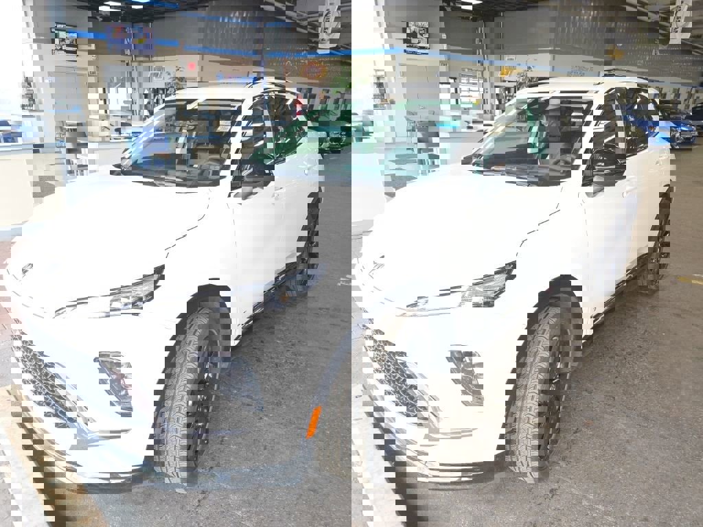 Used 2025 Buick Envision Sport Touring image 5