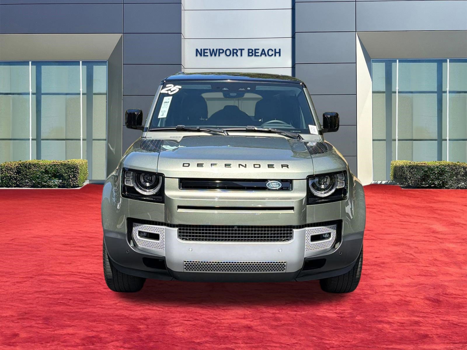 Used 2025 Land Rover Defender 110 S AWD/4WD image 6