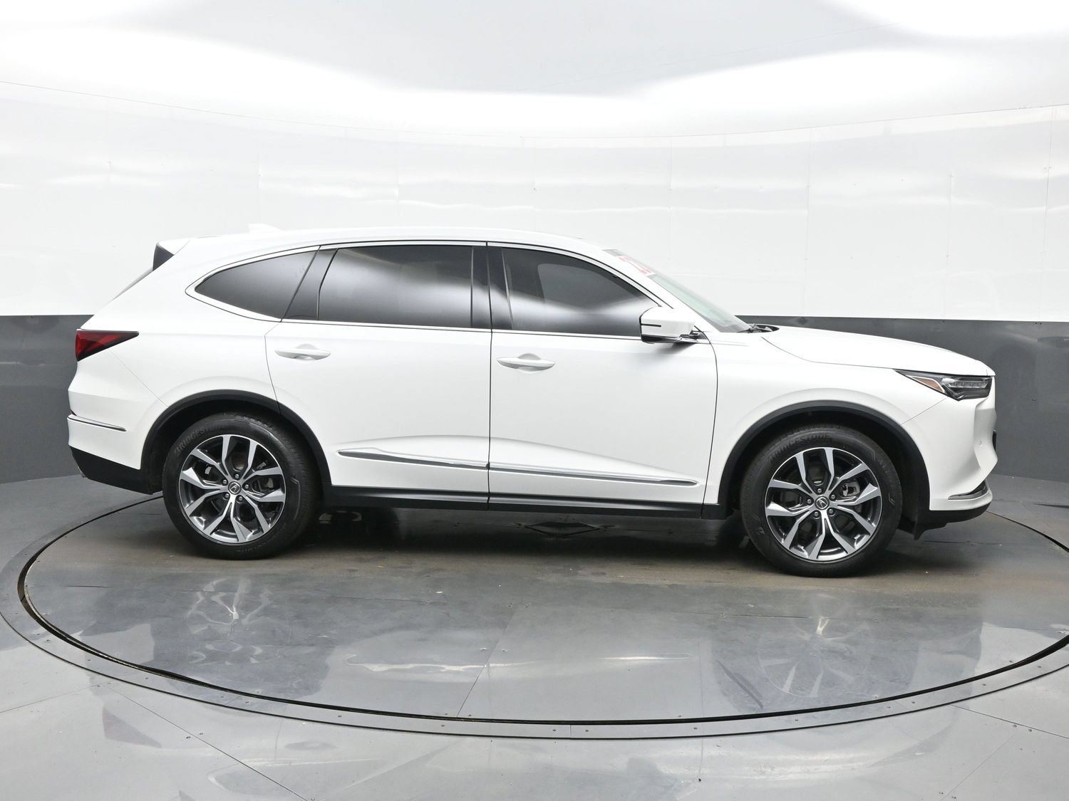Used 2022 Acura MDX w/ Technology Package AWD/4WD image 7