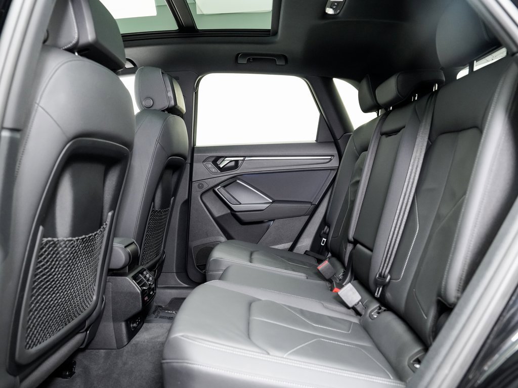 Used 2022 Audi Q3 2.0T Premium Plus image 22