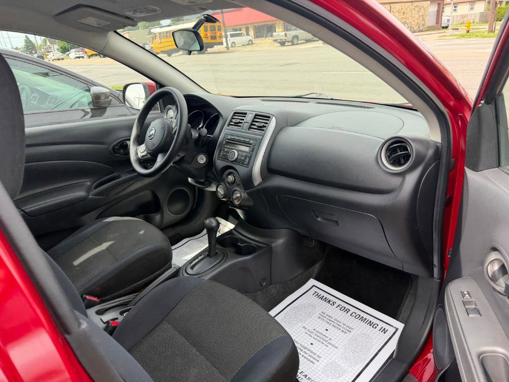 Used 2012 Nissan Versa SV w/ Convenience Pkg FWD image 26
