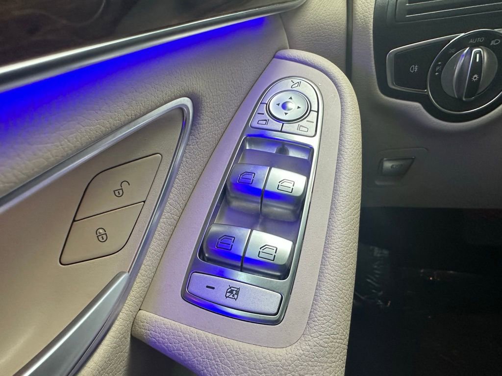 Used 2022 Mercedes-Benz GLC 300 image 12