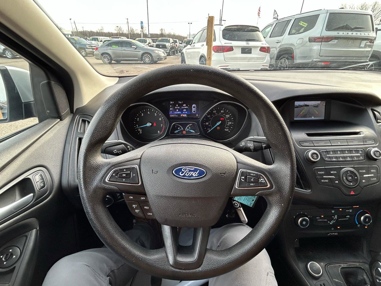 Used 2016 Ford Focus SE image 28