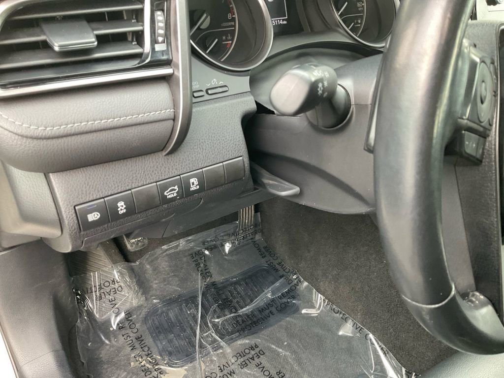 Used 2023 Toyota Camry SE image 14